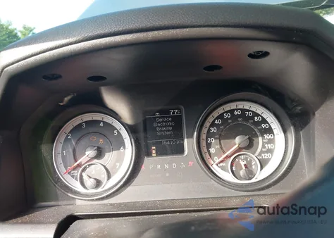 2013 Ram 1500 Express z USA, uszkodzony, nr VIN 1C6RR7KT2DS520053